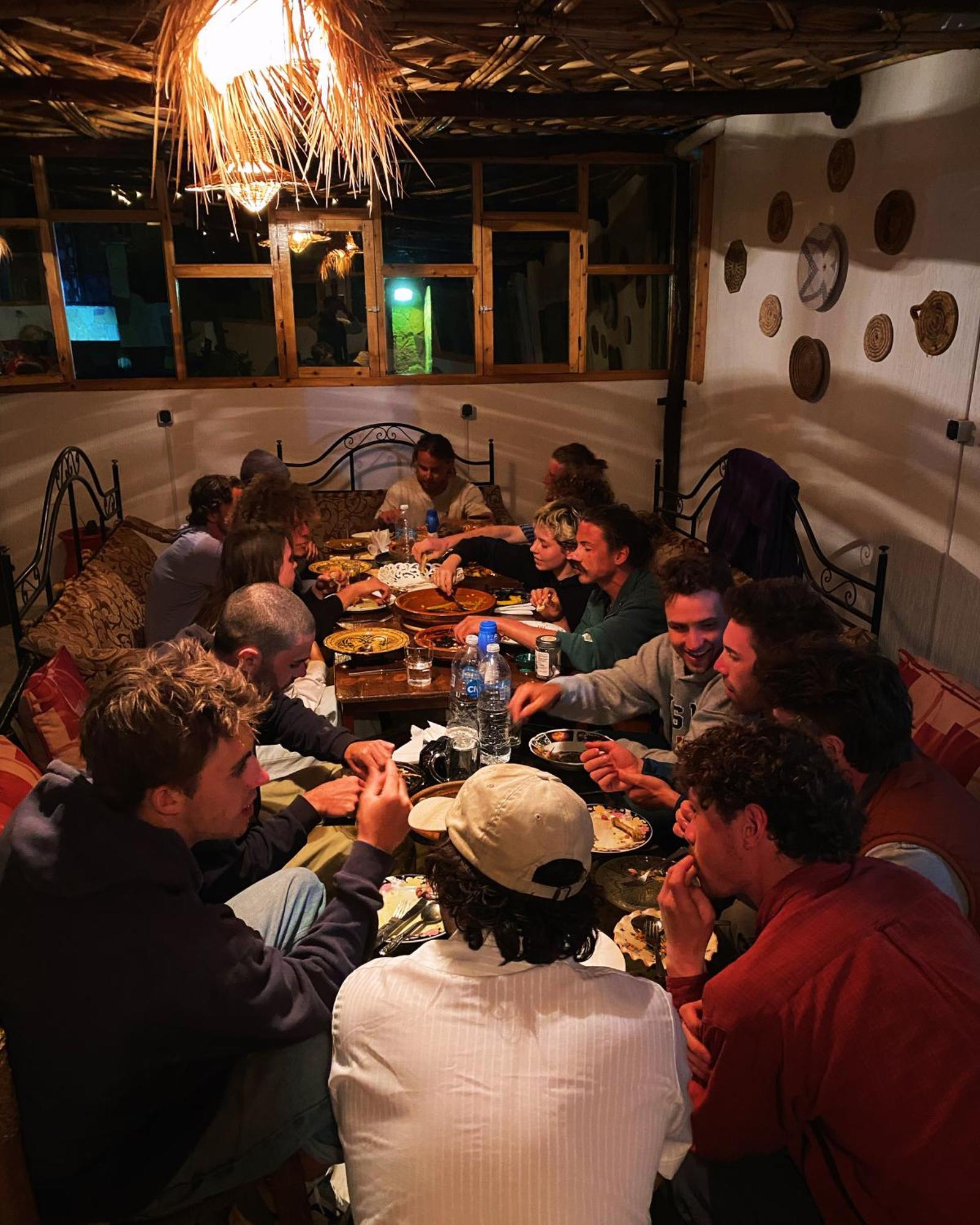 Red Carpet Surf Camp Sea, Mountain & Garden Escape Hotel Tamraght Eksteriør billede