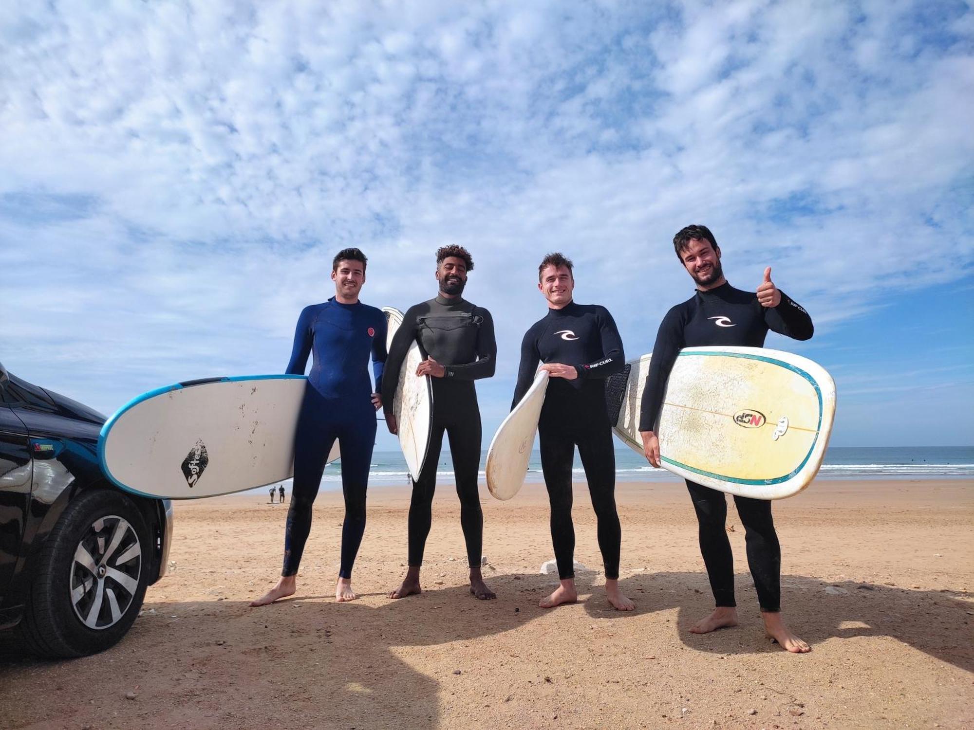 Red Carpet Surf Camp Sea, Mountain & Garden Escape Hotel Tamraght Eksteriør billede